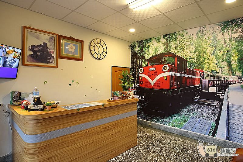 奮起湖新中山山莊-接待大廳櫃台